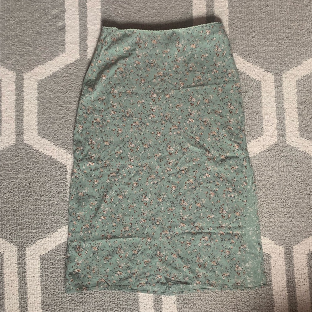 brandy melville phoebe skirt